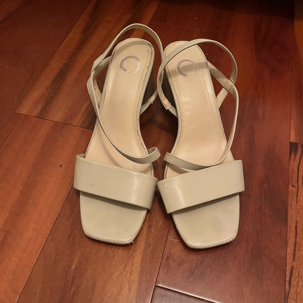 Elegant Cream Strappy Sandals
